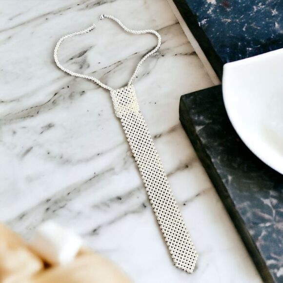 NWOT Faux Pearl Tie Necklace OS - Picture 2 of 7